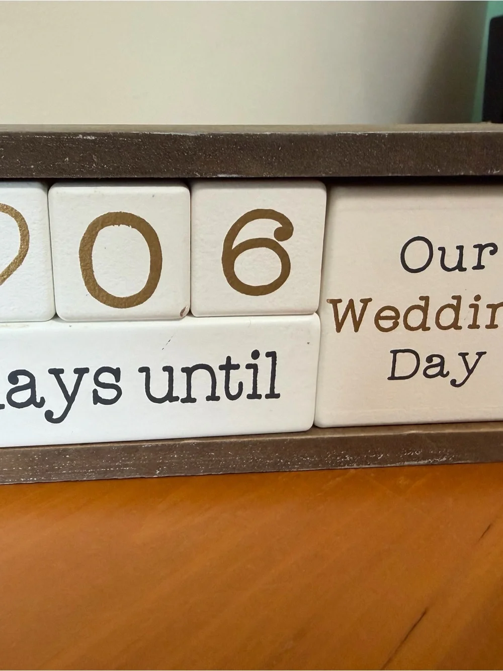 Mr & Mrs Countdown Block Sign - White and Gold